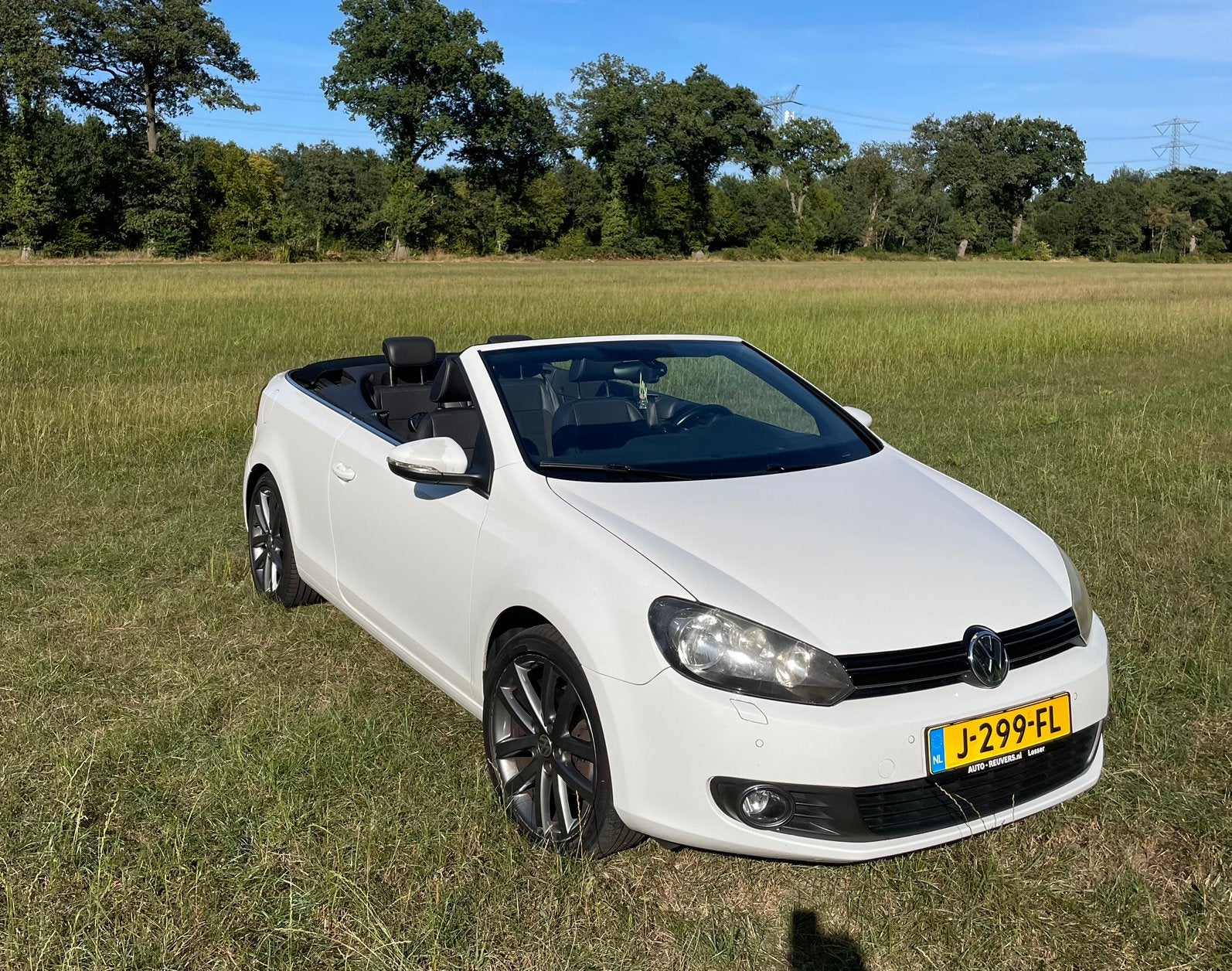 Volkswagen Golf 1.6 TDI 77KW BMT Cabrio 2012 Wit, Auto's, Volkswagen, Voorwielaandrijving, Zwart, 4 cilinders, Cabriolet