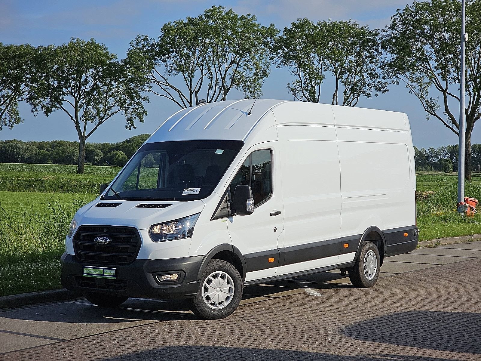 Ford Transit 350 2.0 TDCI L4H3 Trend 131pk | Camera | Navi |, Auto's, 4 cilinders, Wit, Bedrijf, Grijs