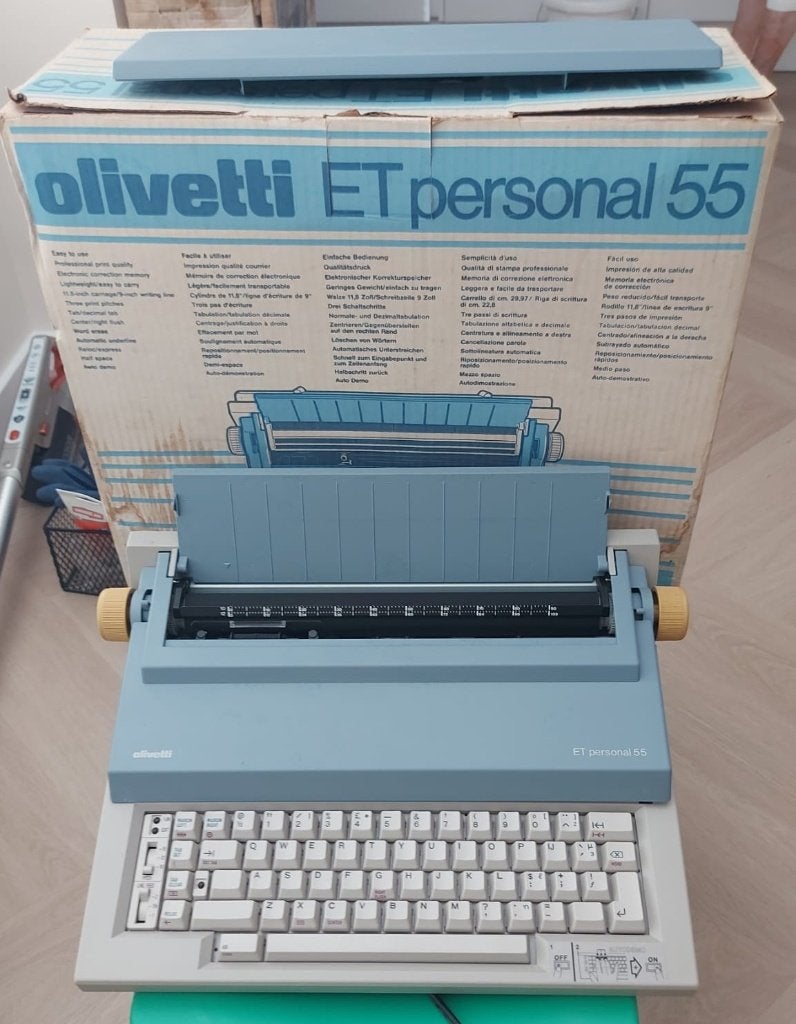 Olivetti ET personal 55 Elektrische Schrijfmachine met doos, Ophalen of Verzenden, Nieuw