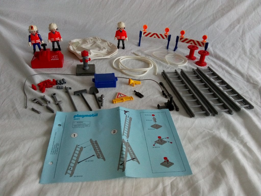Playmobil set 3881 brandweermannen met luchtkussen, Ophalen of Verzenden, Gebruikt
