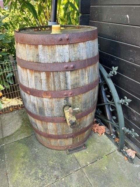 houten regenton met aftap en vulsysteem., Tuin en Terras, Ophalen, Met kraantje, 150 liter of meer, Zo goed als nieuw