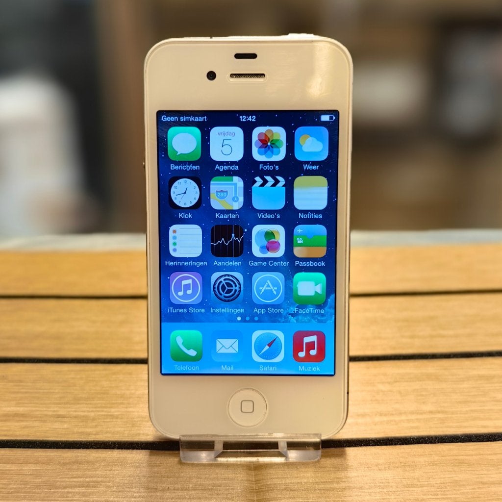 Apple iPhone 4 13GB - In Nette Staat, Apple, Gebruikt, Support@apple.com, One Apple Park Way
Cupertino, CA 95014
United States