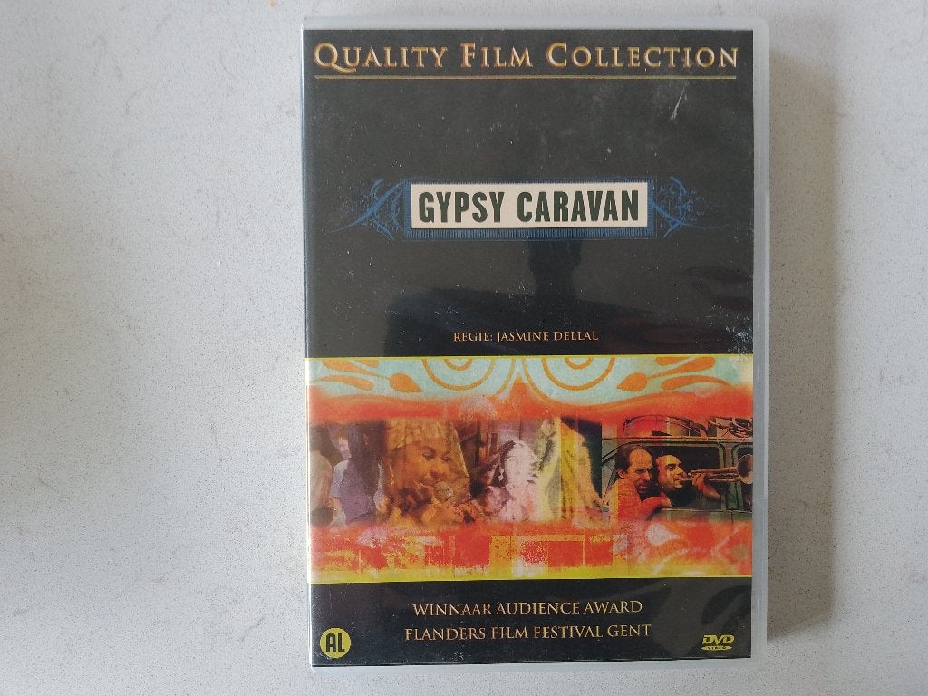 Gypsy caravan - Jasmine Dellal, Alle leeftijden, Ophalen of Verzenden, Zo goed als nieuw, Kunst of Cultuur