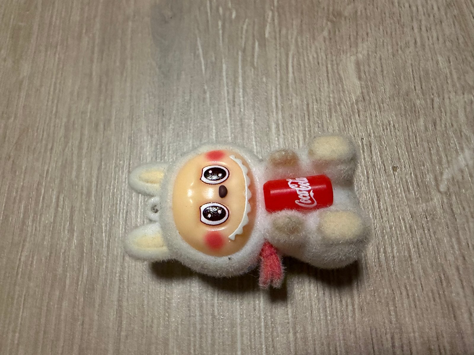 Schattige Coca-Cola sleutelhanger met pluche figuur, Ophalen of Verzenden, Gebruikt, Jongen of Meisje