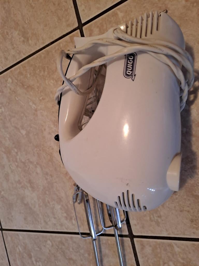 Quigg Handmixer - Wit, 250W, 5 snelheden, Witgoed en Apparatuur, Keukenmixers, Ophalen of Verzenden, Gebruikt, 3 snelheden of meer