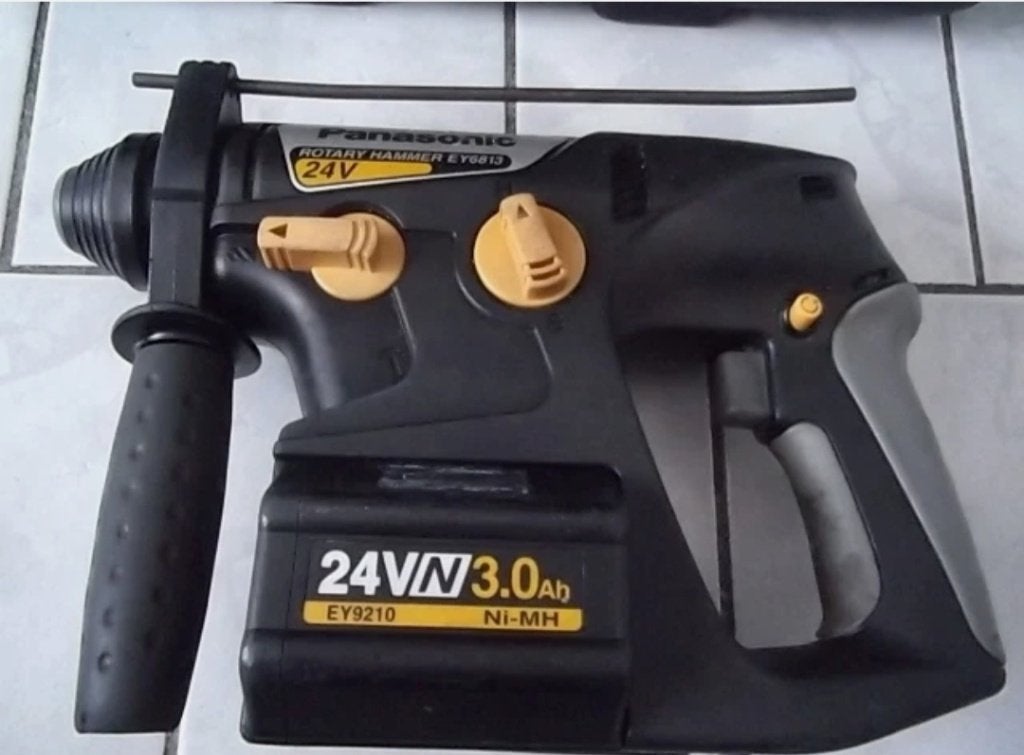 Hamerboor panasonic op accu, Doe-het-zelf en Verbouw, Ophalen, Gebruikt, Boormachine