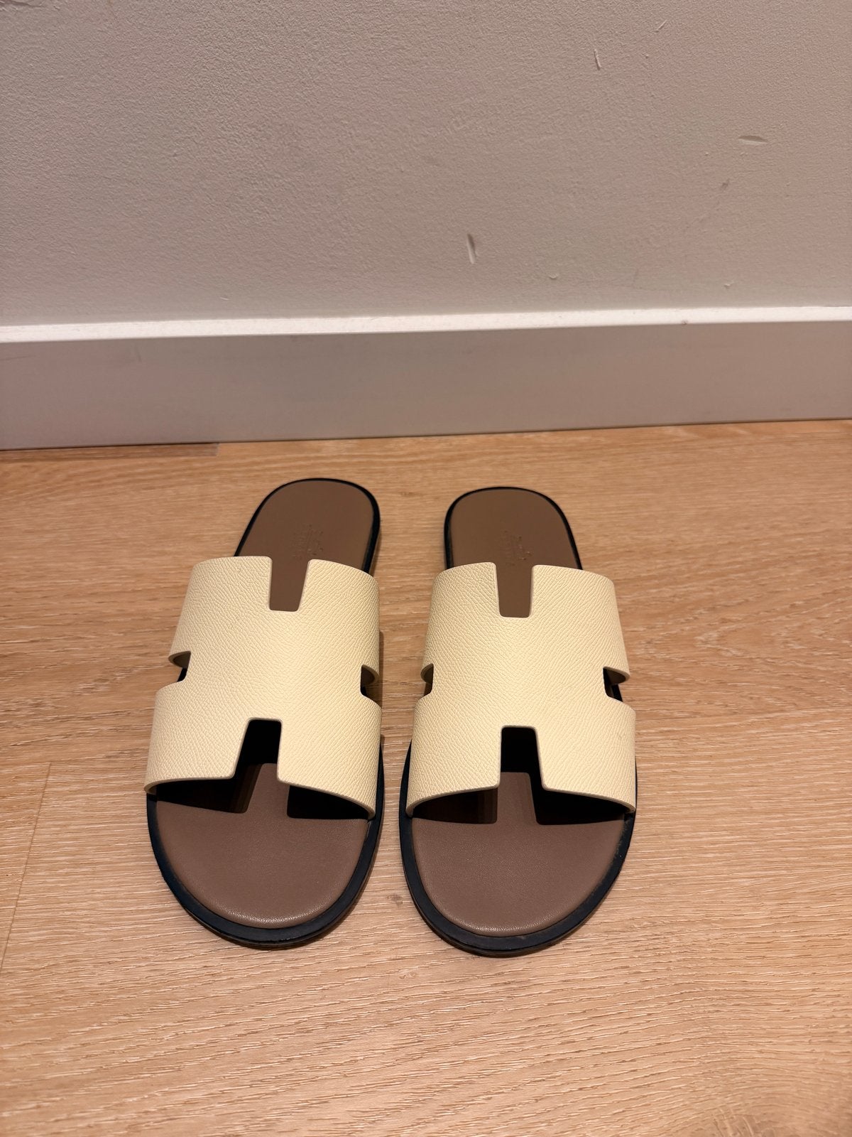Izmir sandalen maat 41, Sandalen, Overige kleuren, Ophalen of Verzenden, Zo goed als nieuw