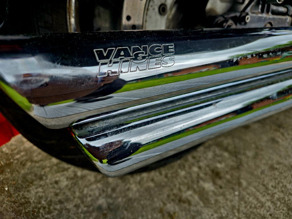 honda vtx 1300 vance and hines uitlaat ruilen, Ophalen