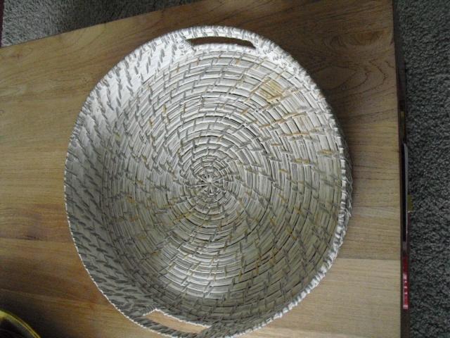 TE KOOP MOOI DIENBLAD MET HOGE RAND, Ophalen of Verzenden, Zo goed als nieuw, Rond, Kunststof