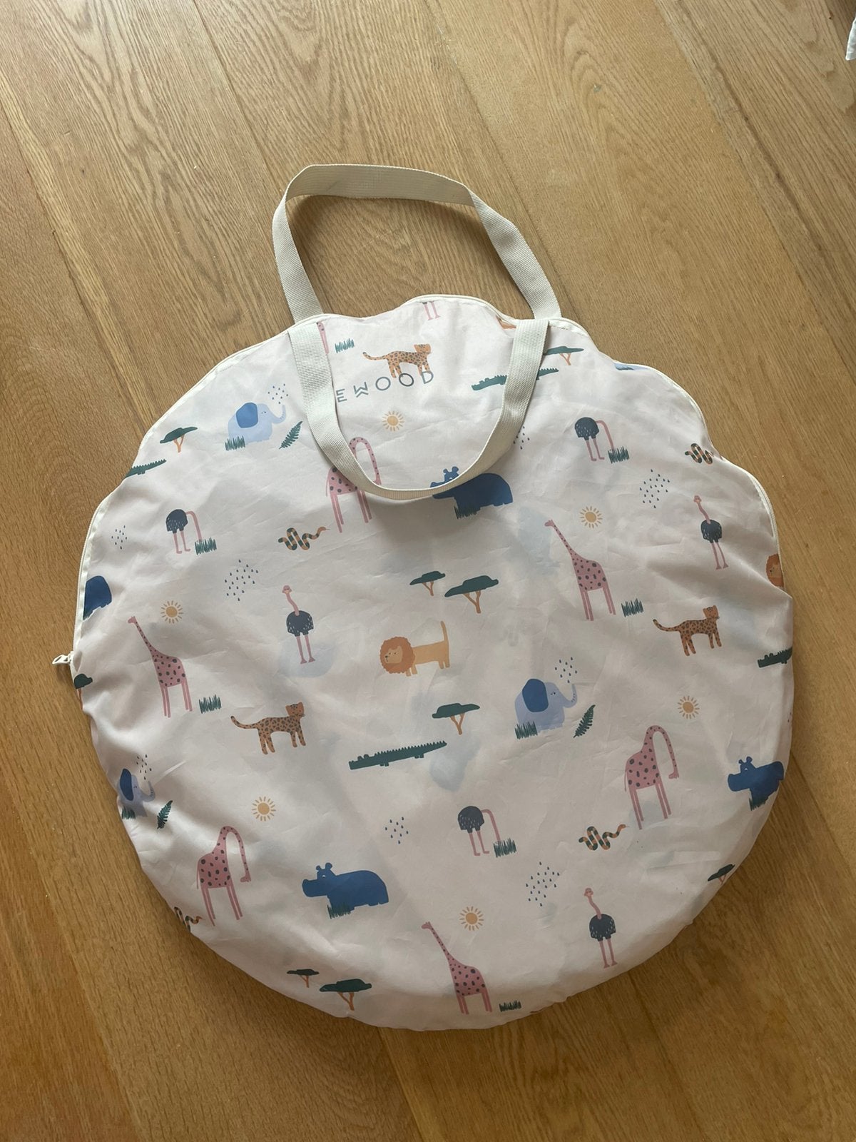 liewood pop-up tent met zwembadje, Ophalen, Zo goed als nieuw