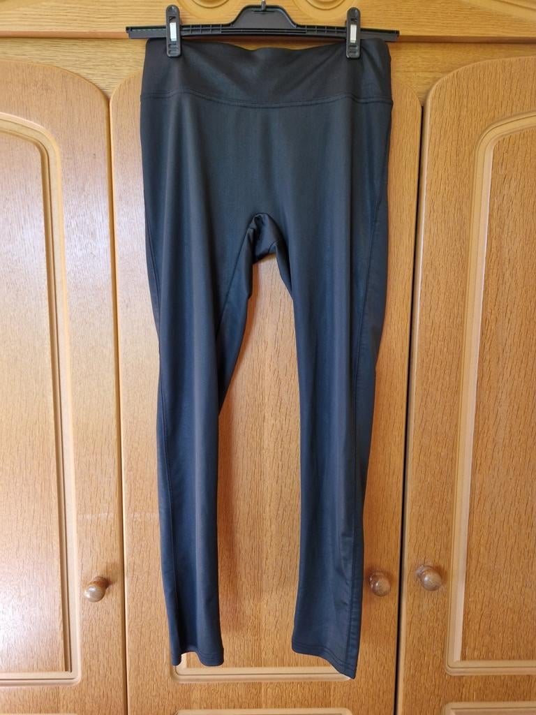 Zwarte legging maat 40 van Norah, Kleding | Dames, Legging, Zwart, Maat 40/42 (M), Ophalen of Verzenden
