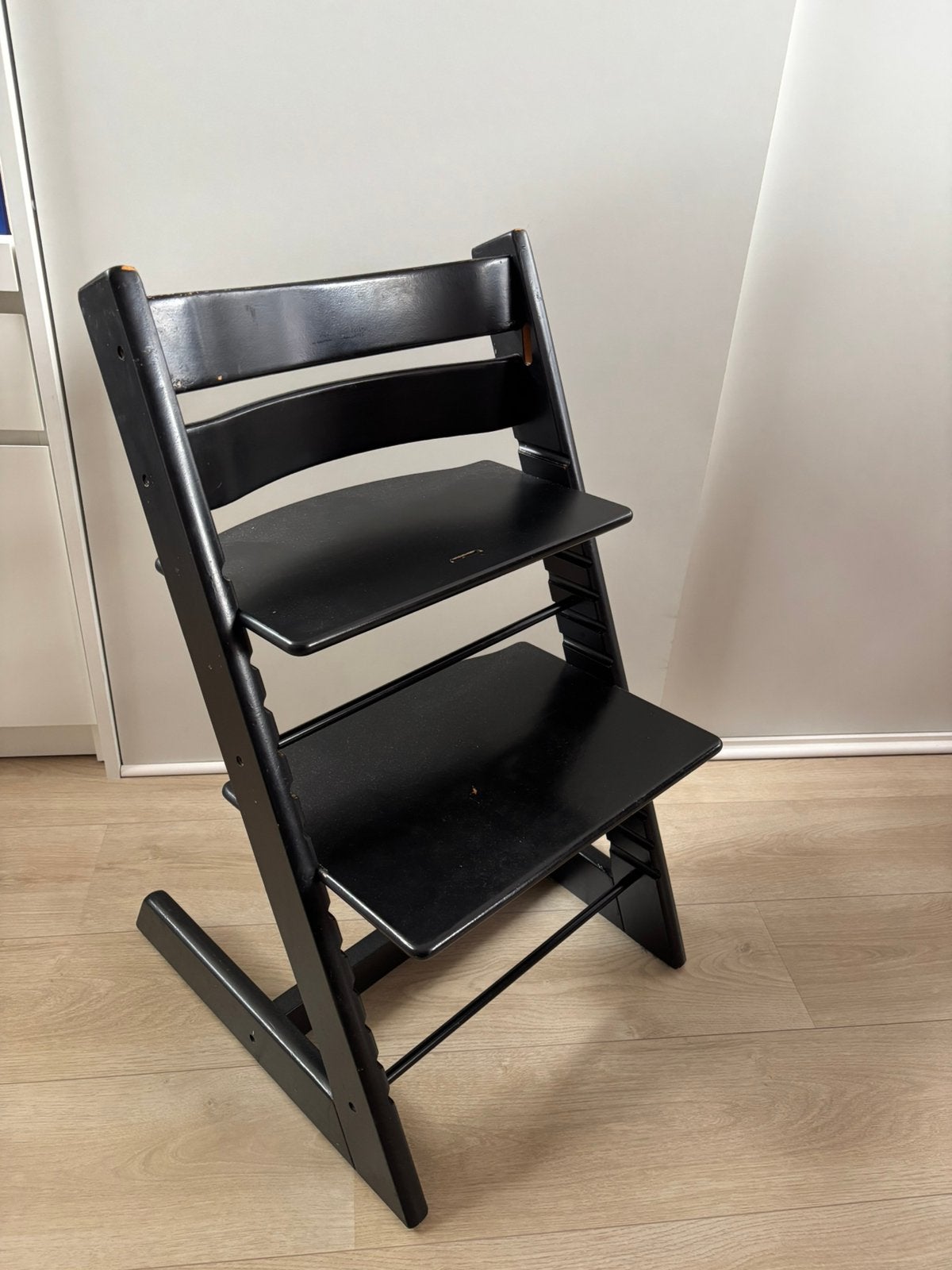 Stokke trip trap stoel zwart, Ophalen, Gebruikt, Meegroeistoel