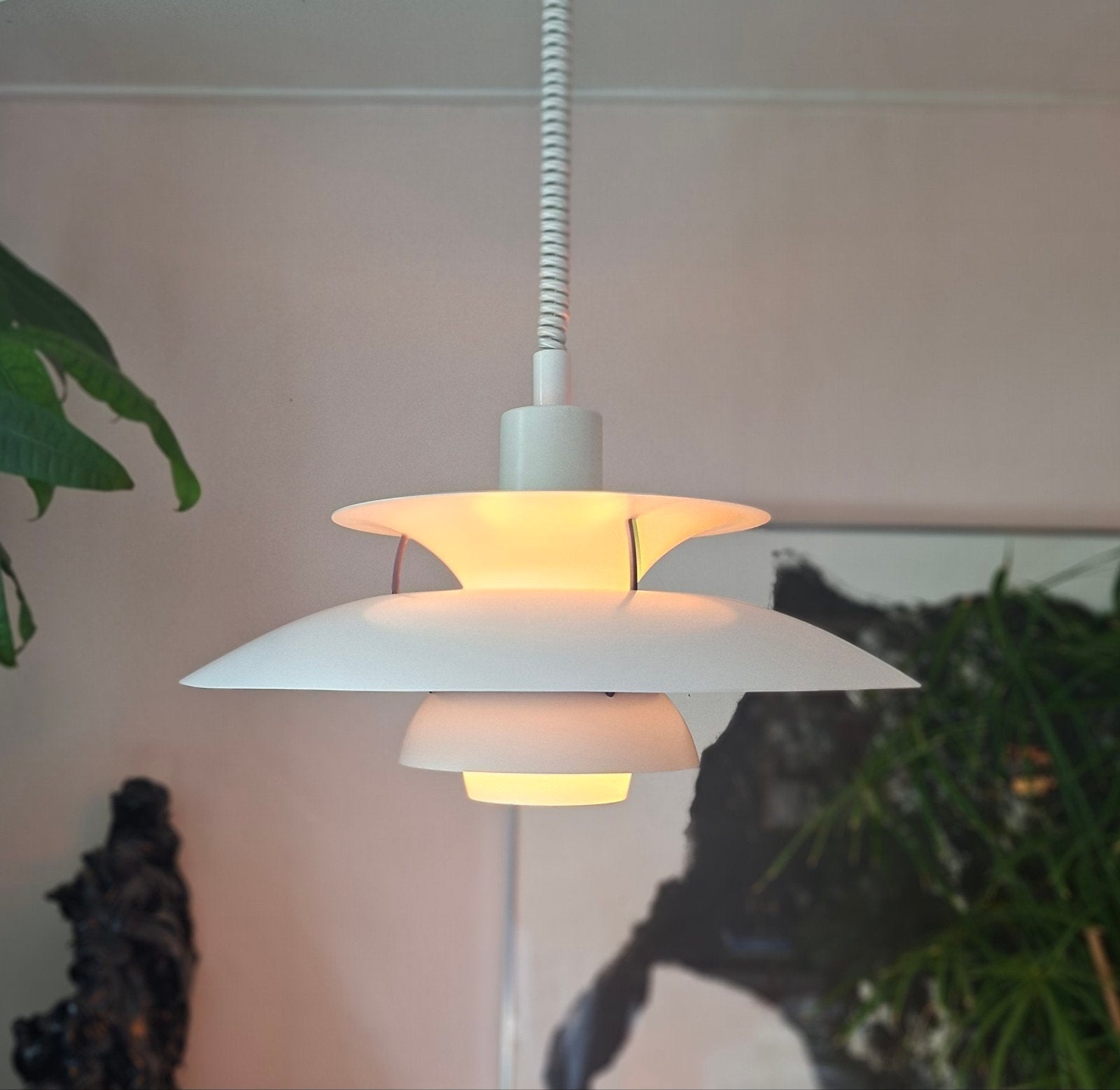 Louis Poulsen PH5 PH 5 nieuw model met glas diffuser  NIEUWS, Huis en Inrichting, Lampen | Hanglampen, Ophalen of Verzenden, Glas