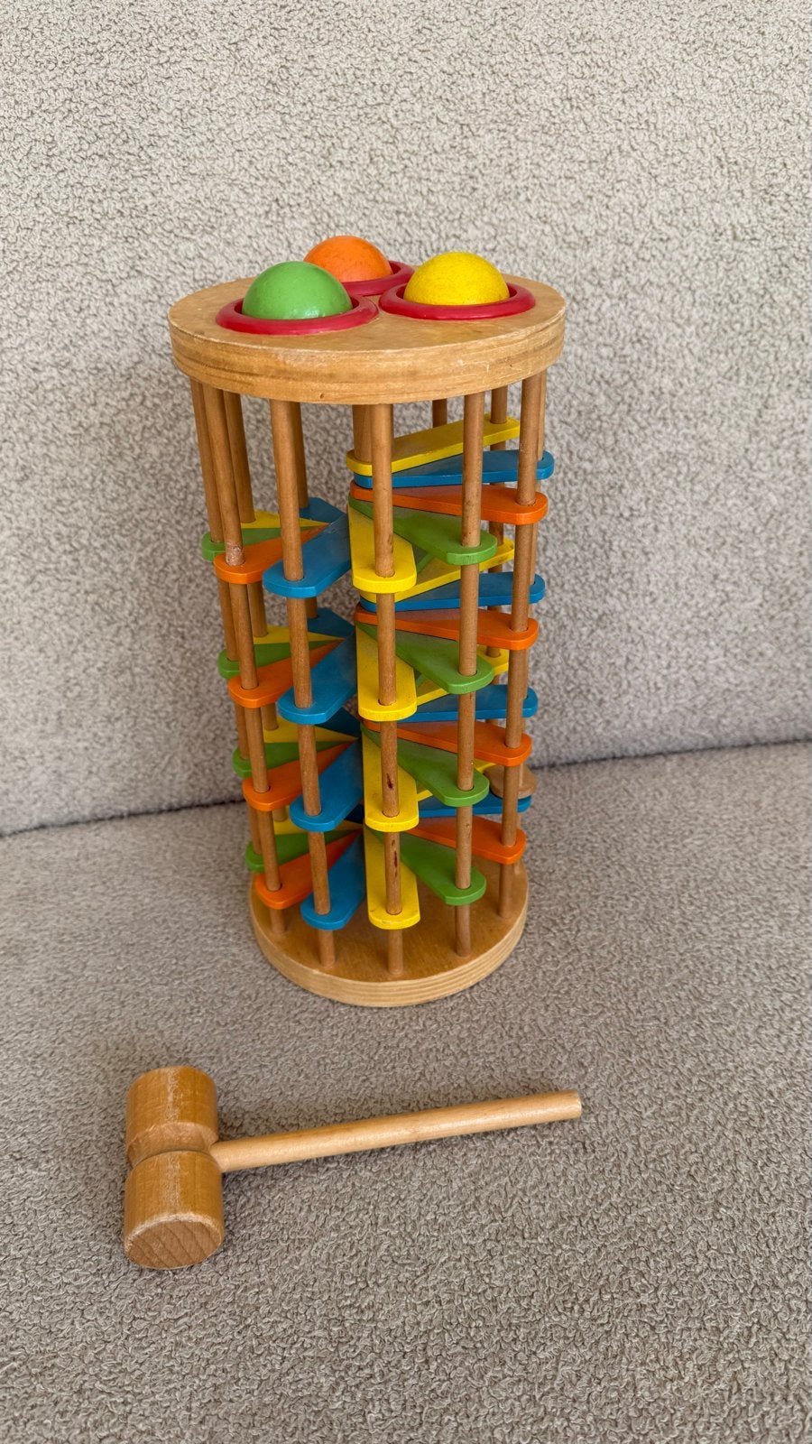 Houten ballenbaan met hamer en 3 ballen, Kinderen en Baby's, Speelgoed | Houten speelgoed, Ophalen of Verzenden, Gebruikt, Overige typen