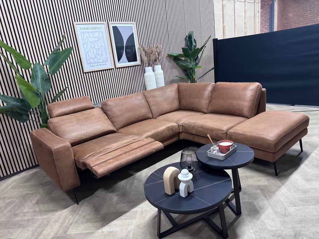 ZGAN DOK 2 Cognac Hoekbank Livia met Relax Functie / 260x223