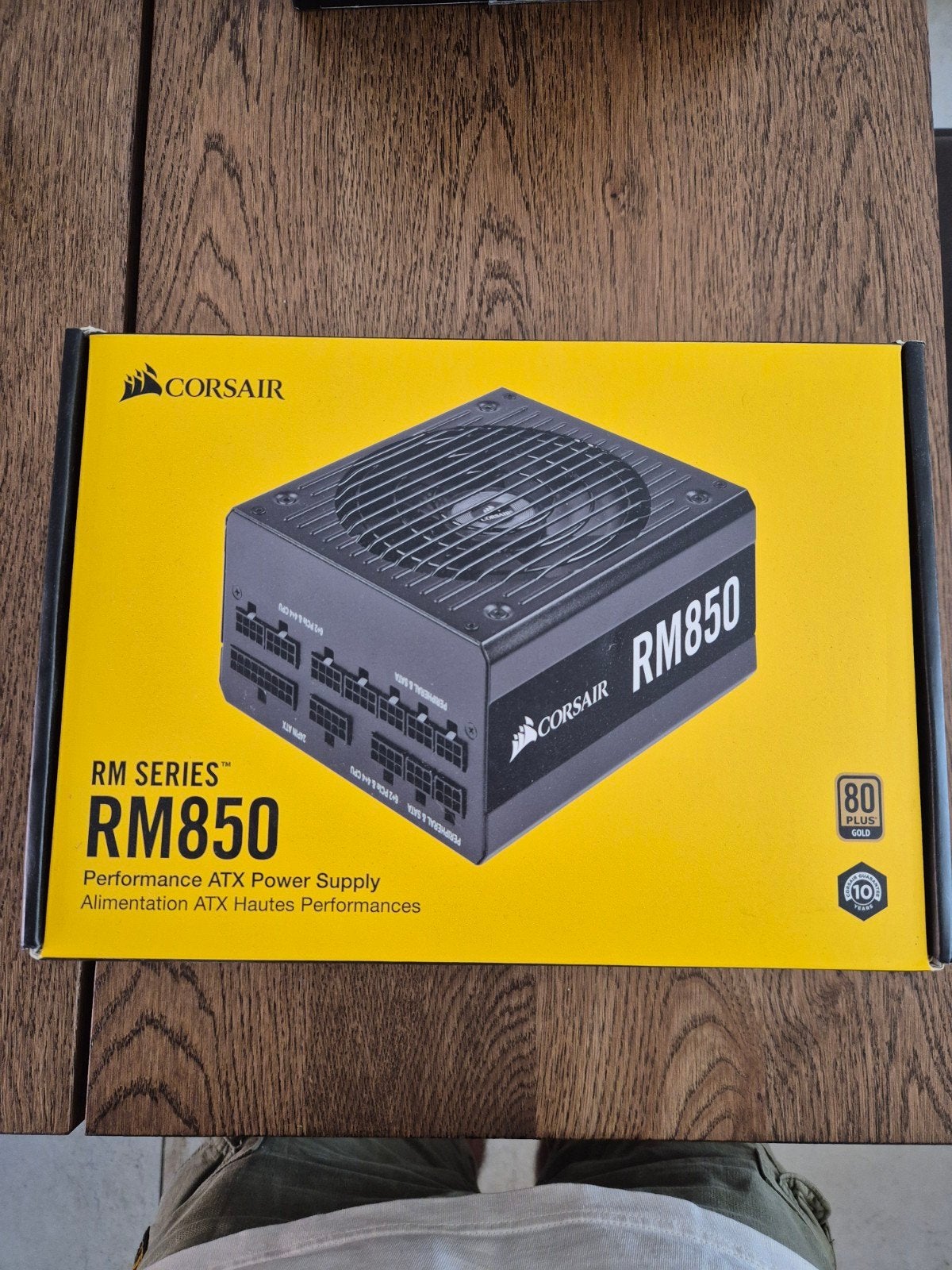 Corsair RM850 RM Series Performance ATX Voeding, Ophalen of Verzenden, Zo goed als nieuw