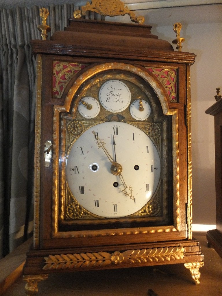 Mooie tafelklok Johann Flaschge, Ophalen
