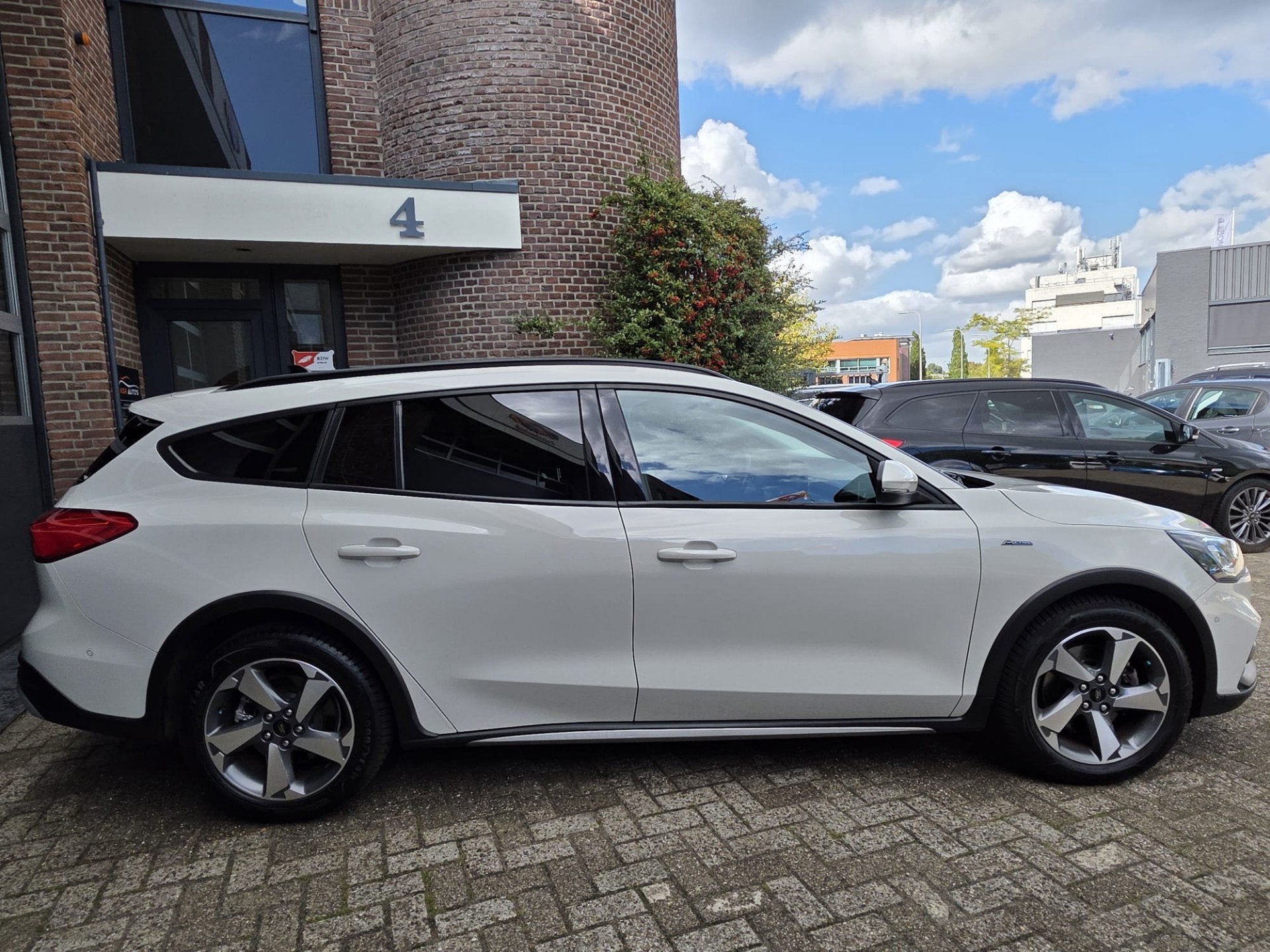 Ford Focus Wagon 1.0 EcoBoost Active Business Pano|Camera |N, 125 pk, Gebruikt, Euro 6, 1283 kg
