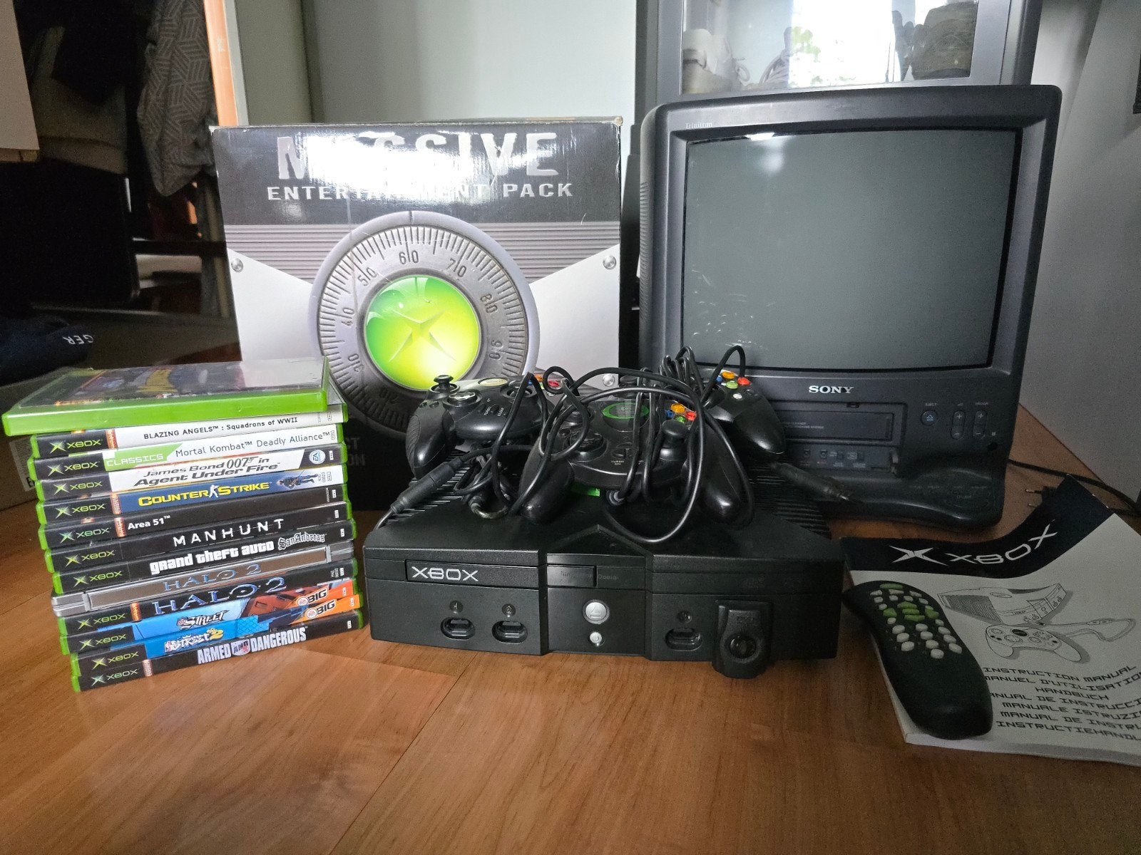 Original XBOX - Massive Entertainment Pack, Spelcomputers en Games, Spelcomputers | Xbox Original, Ophalen of Verzenden, Met 2 controllers