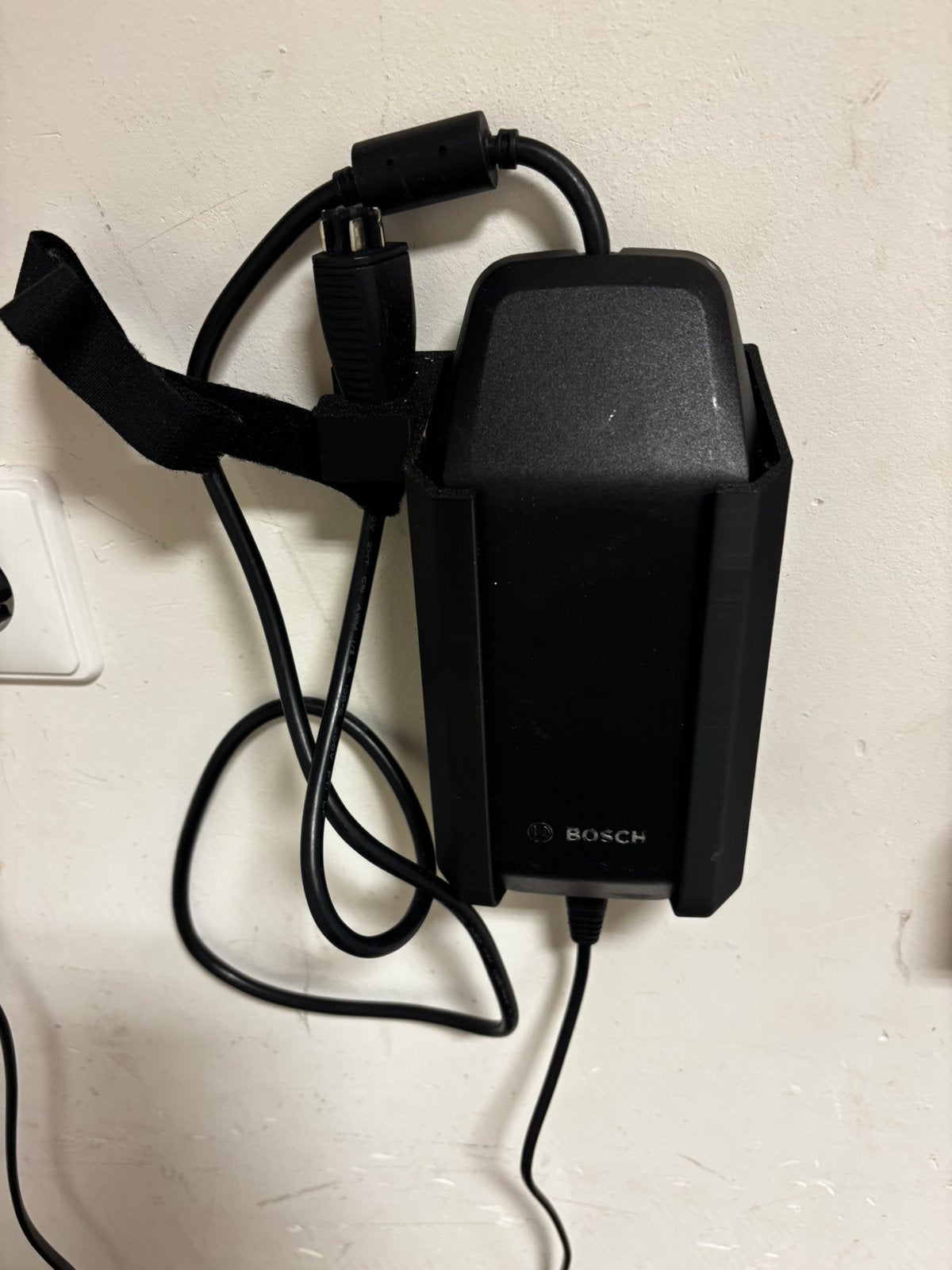 Accu oplader houder. Voor aan de muur, Ophalen of Verzenden, Nieuw