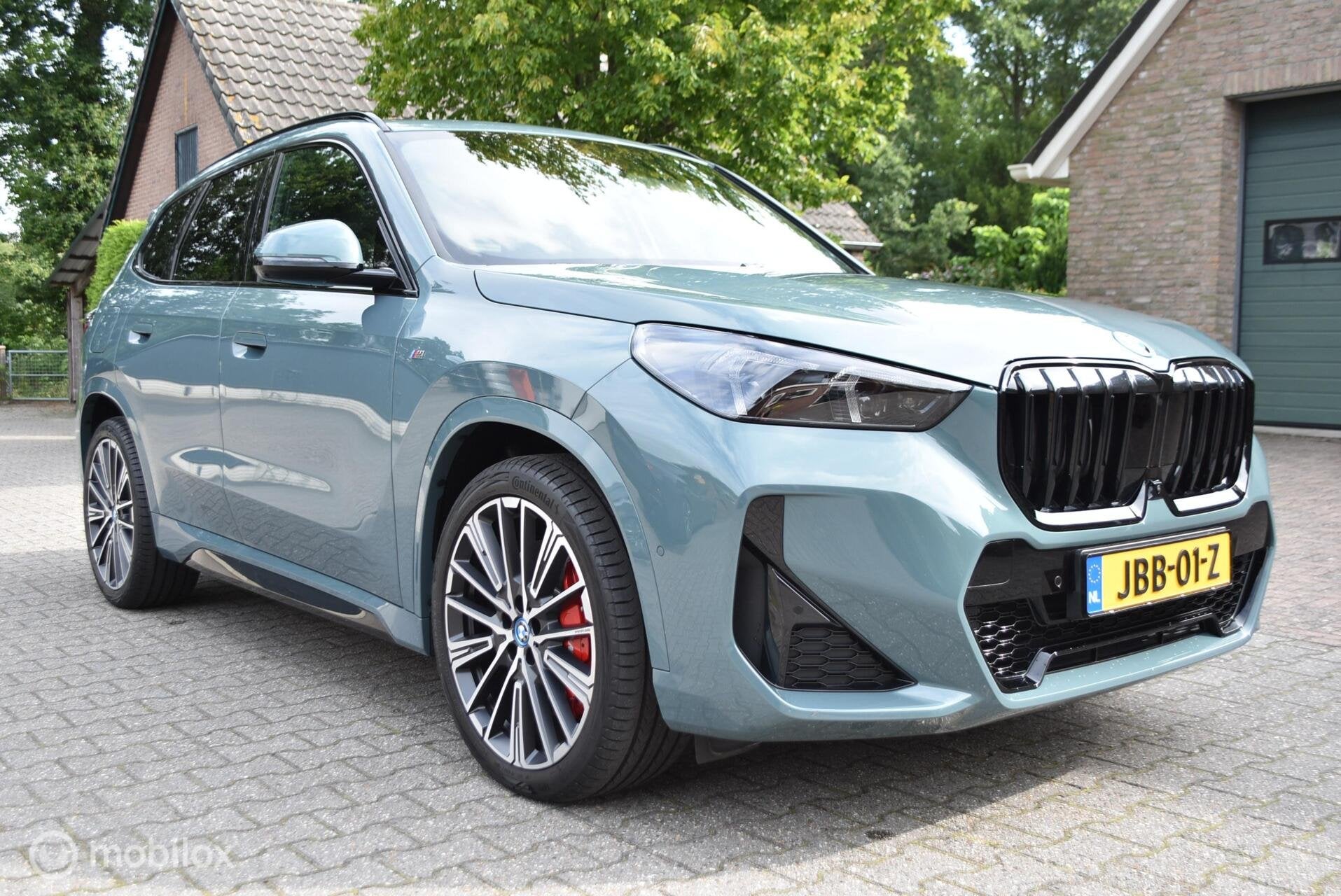BMW X1 M Sport 30e X Drive Aut Voll 20 Inch 3595km, Auto's, BMW, 1935 kg, Zwart, Bedrijf, Vierwielaandrijving