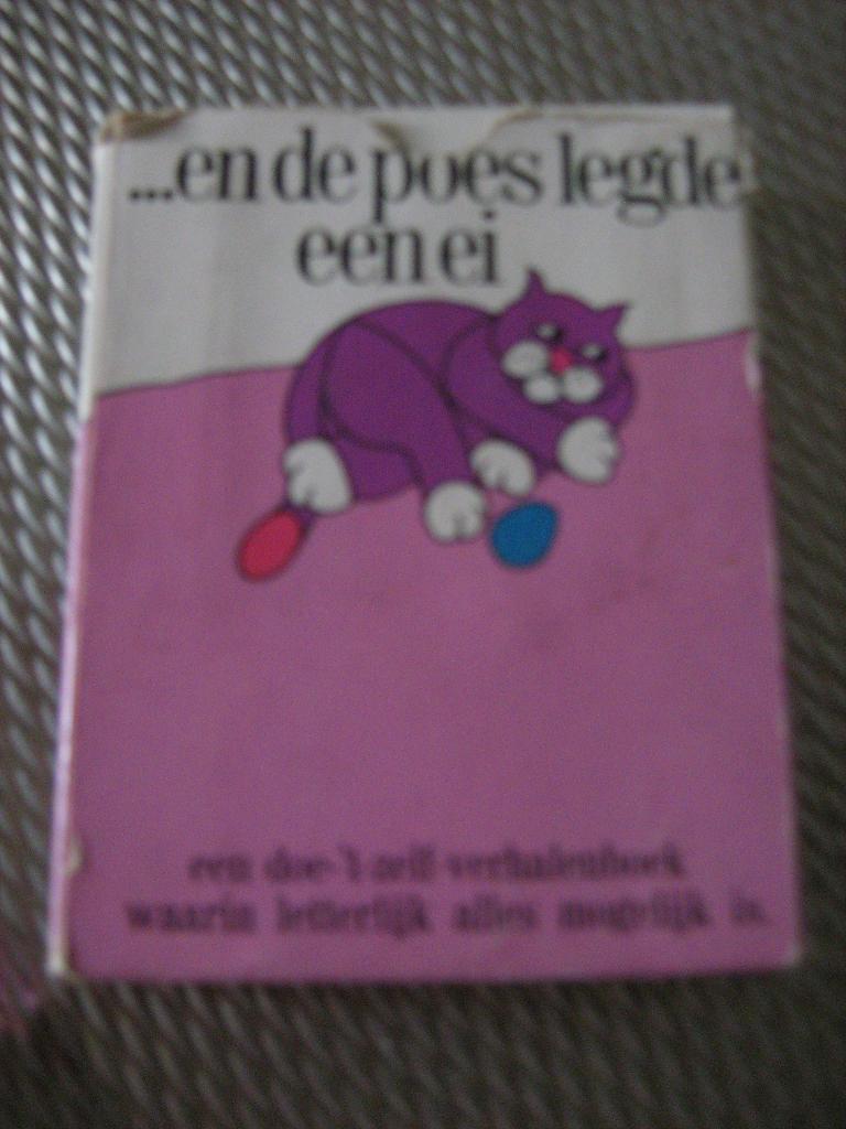 En de poes legde een ei een ,doe het zelf verhalen boek, Ophalen of Verzenden, Zo goed als nieuw