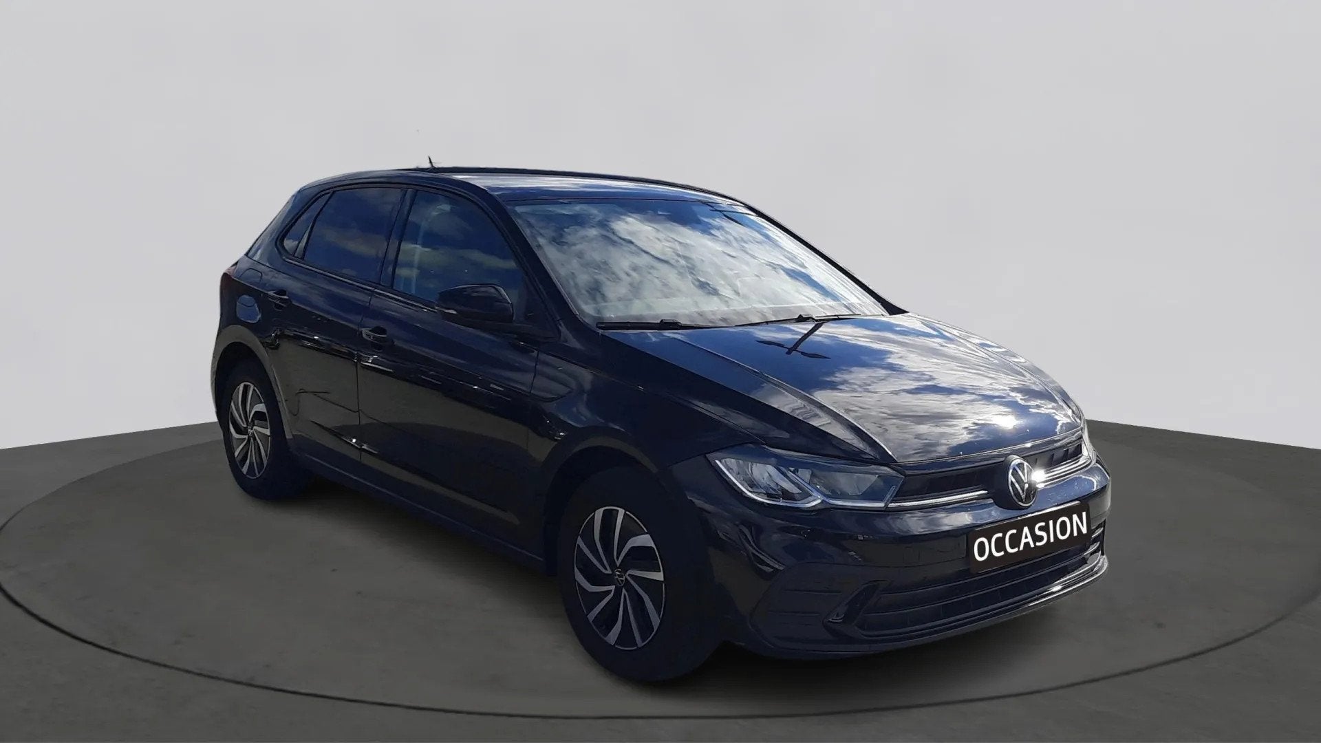 Volkswagen Polo 1.0 TSI Life | Multimedia Pakket | App Conne, Voorwielaandrijving, Gebruikt, 580 kg, Origineel Nederlands