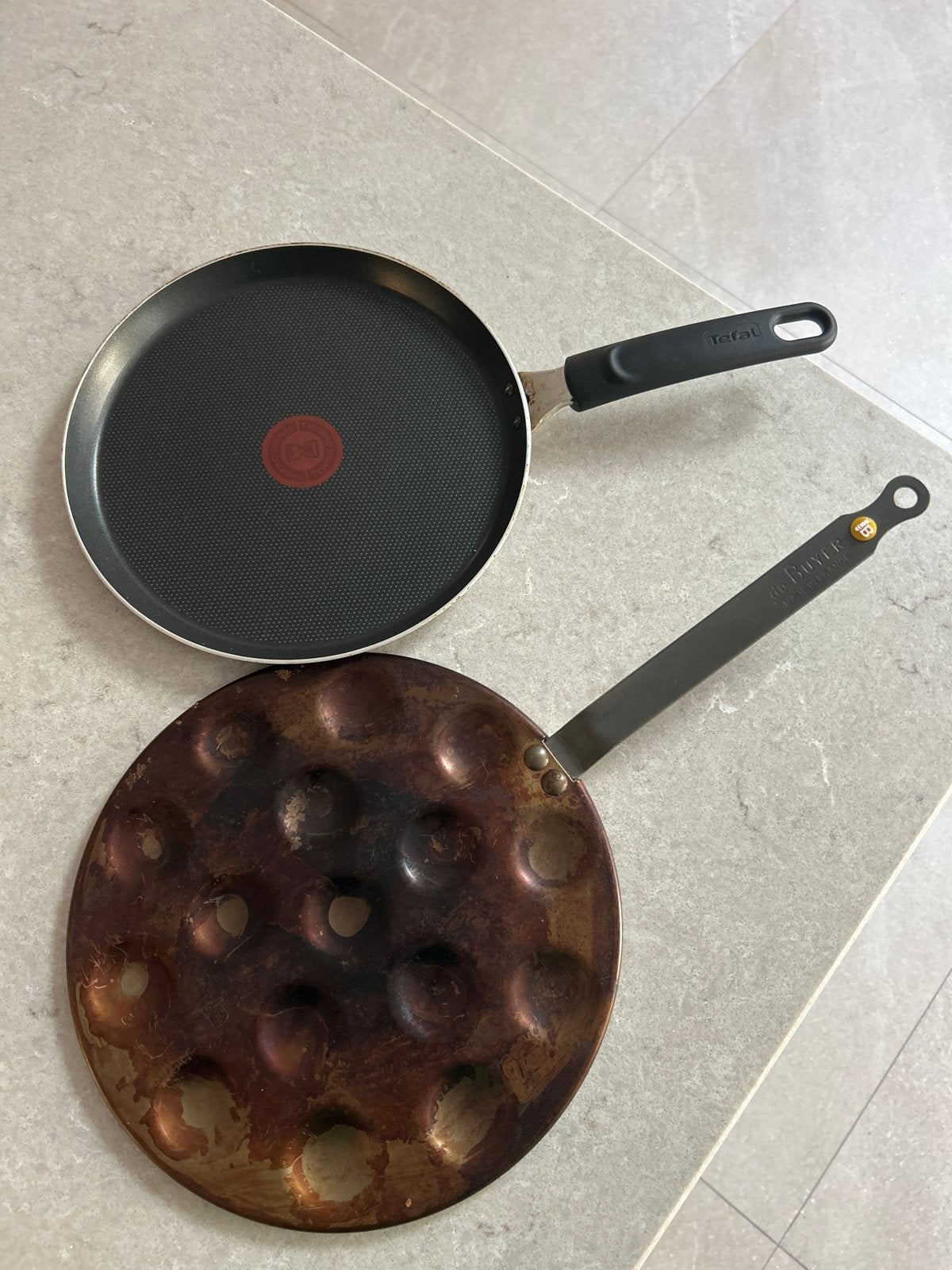 Tefal pannenkoekenpan en De Buyer poffertjespan, Antiaanbaklaag, Aluminium, Ophalen, Pannenkoekenpan