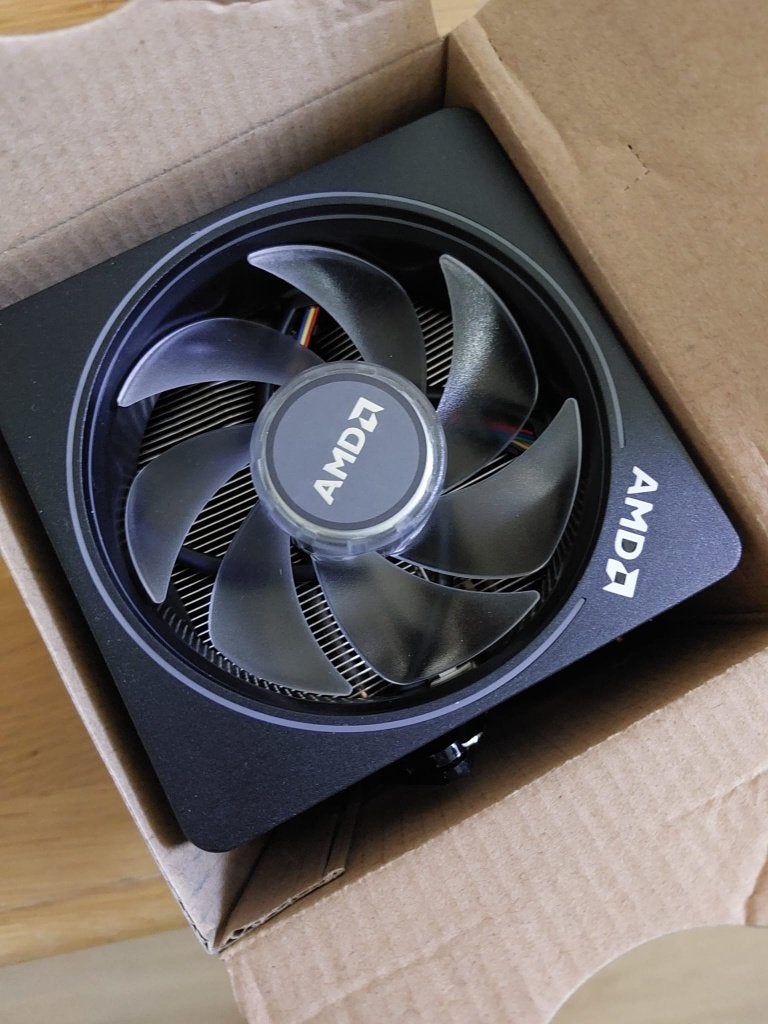 AMD Ryzen Wraith Prism CPU Cooler (NON-RBG), Computers en Software, Computerkoelers, Ophalen, Nieuw, Luchtkoeling