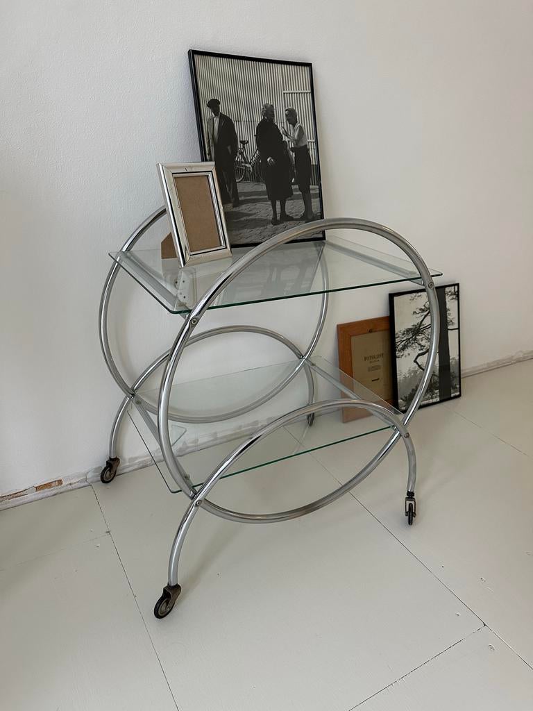 Vintage RVS Kastje met Glazen Platen & Wieltjes, Huis en Inrichting, Tafels | Bijzettafels, Minder dan 45 cm, Minder dan 55 cm