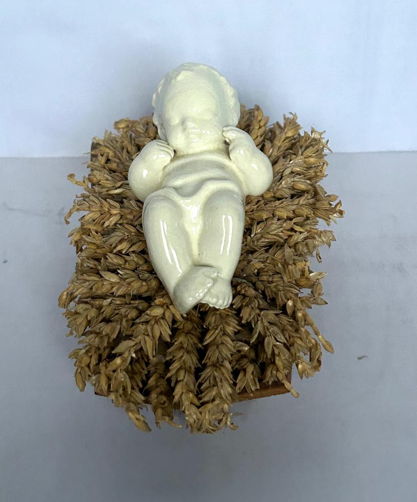 Hummel - Goebel nativity kerst kindje Jezus in kribbe 1958, Ophalen of Verzenden, Zo goed als nieuw, Hummel