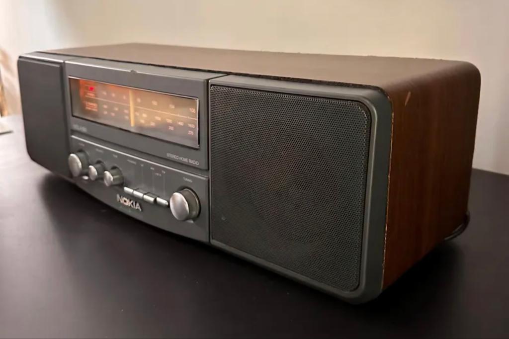 Nokia Viola 850 Vintage Stereo Radio Transistor Jaren '80, Audio, Tv en Foto, Radio's, Ophalen of Verzenden