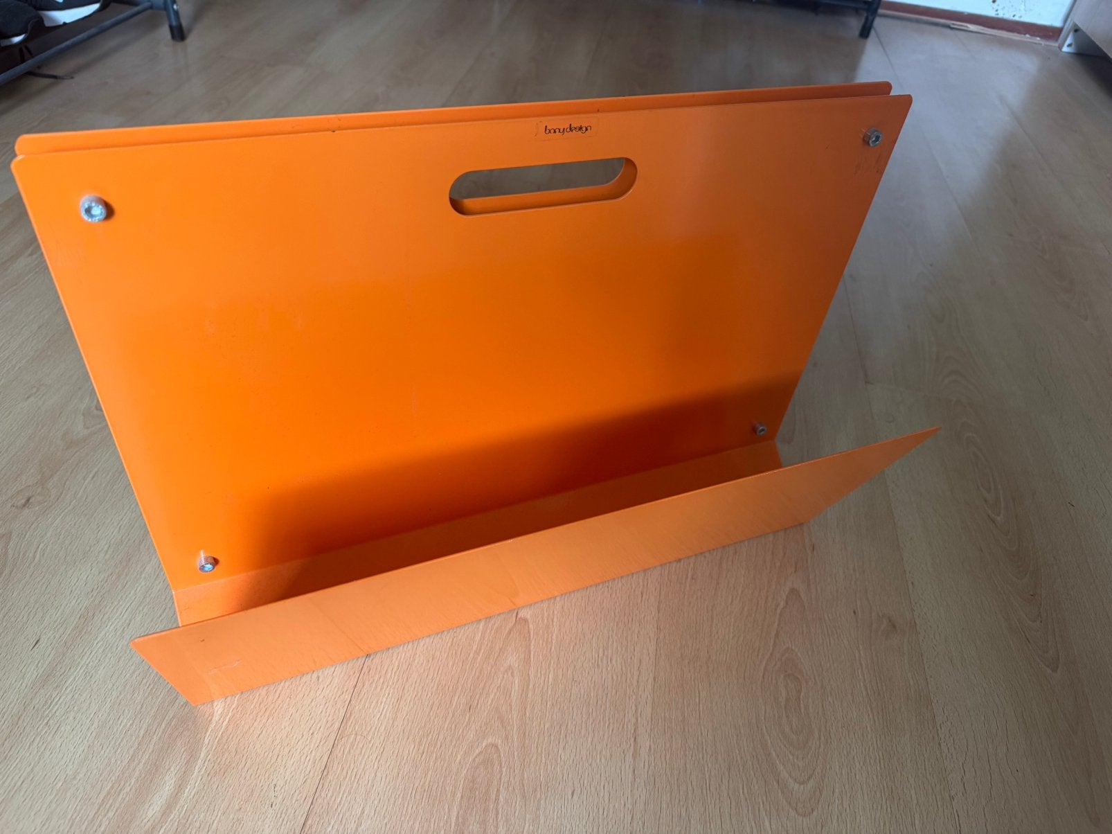 Gave Oranje ‘BonyDesign’ Tijdschriftenhouder, Ophalen, Gebruikt