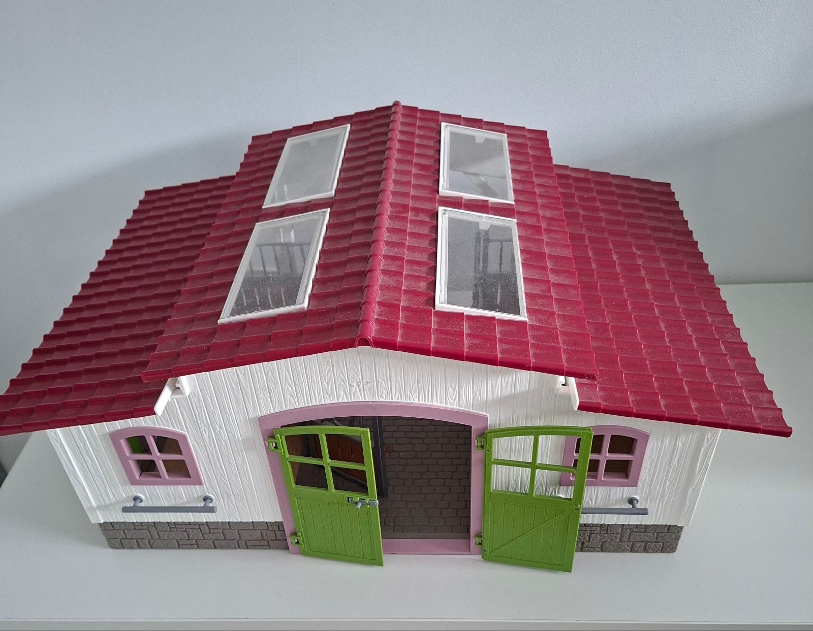 Schleich Paardenstal met accessoires en paarden, Ophalen of Verzenden, Jongen of Meisje