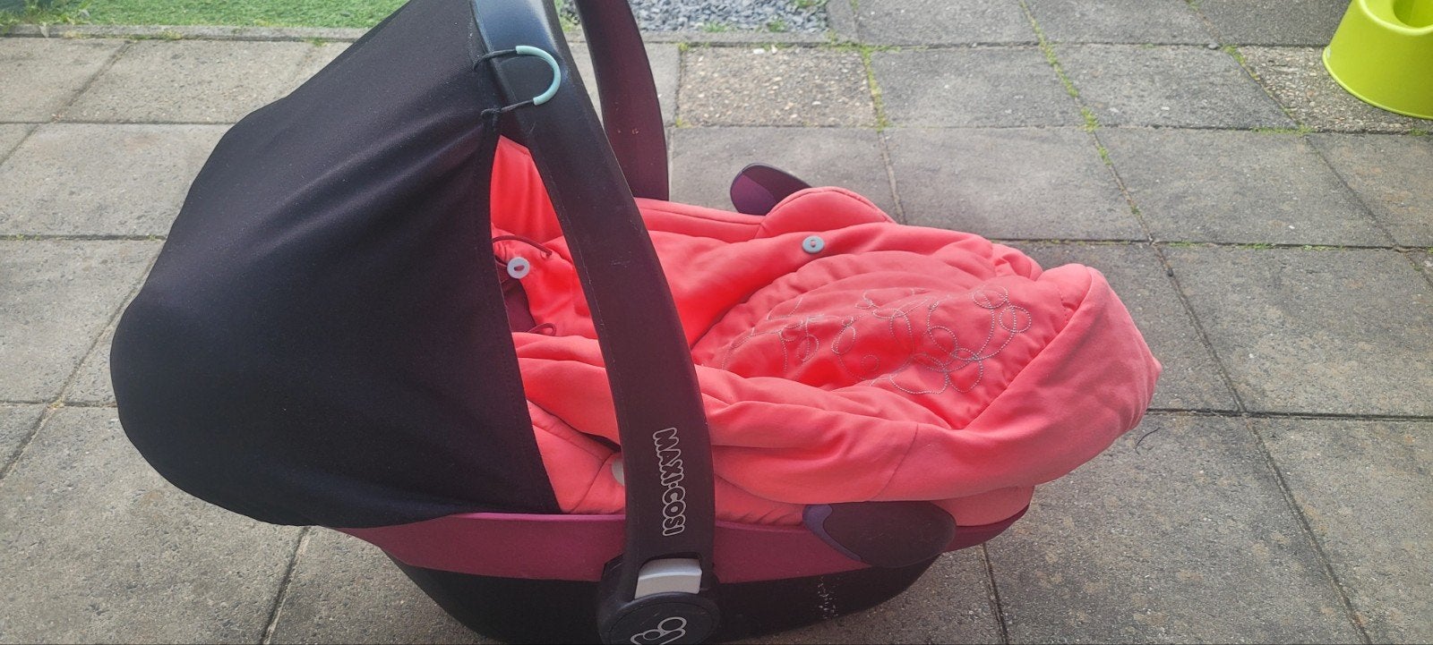 Maxi-Cosi autostoel met voetenzak - Roze, Ophalen, 0 t/m 13 kg, Maxi-Cosi, Gebruikt