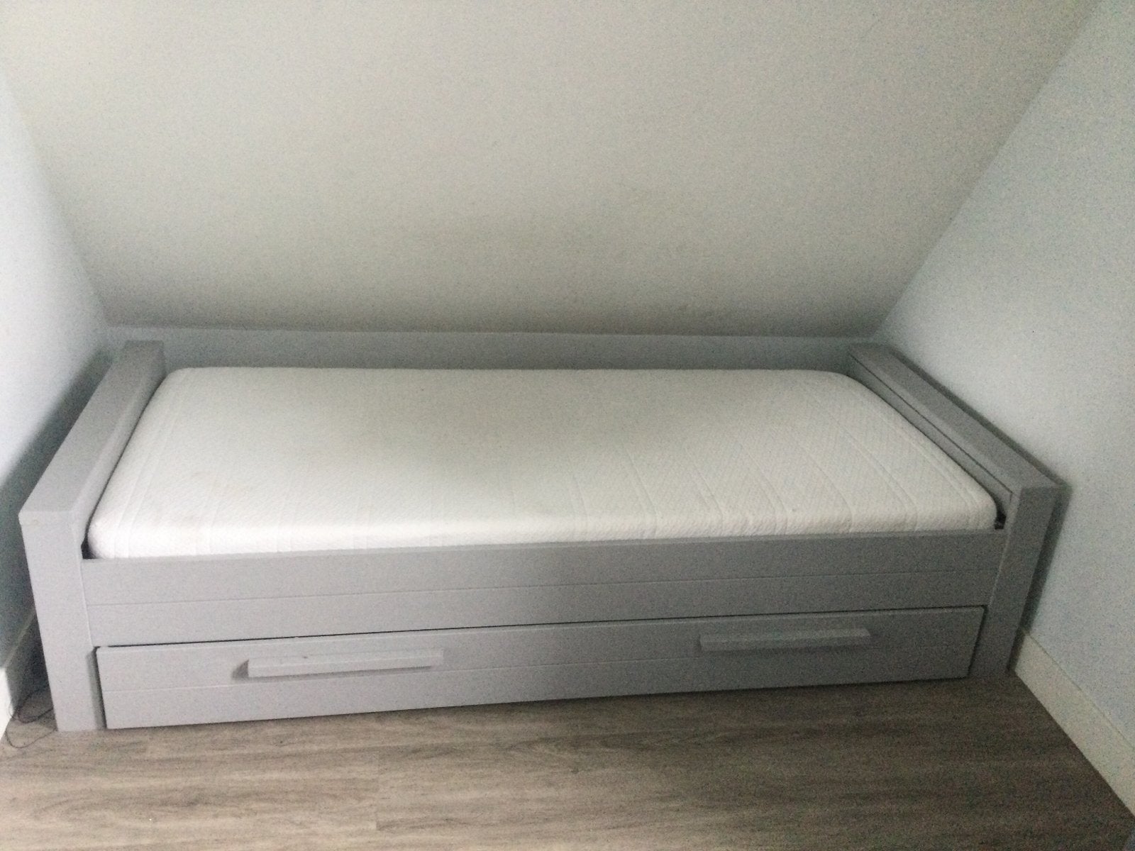 Woood bed, 1persoonsbed, Ophalen, Gebruikt, Eenpersoons, 80 cm