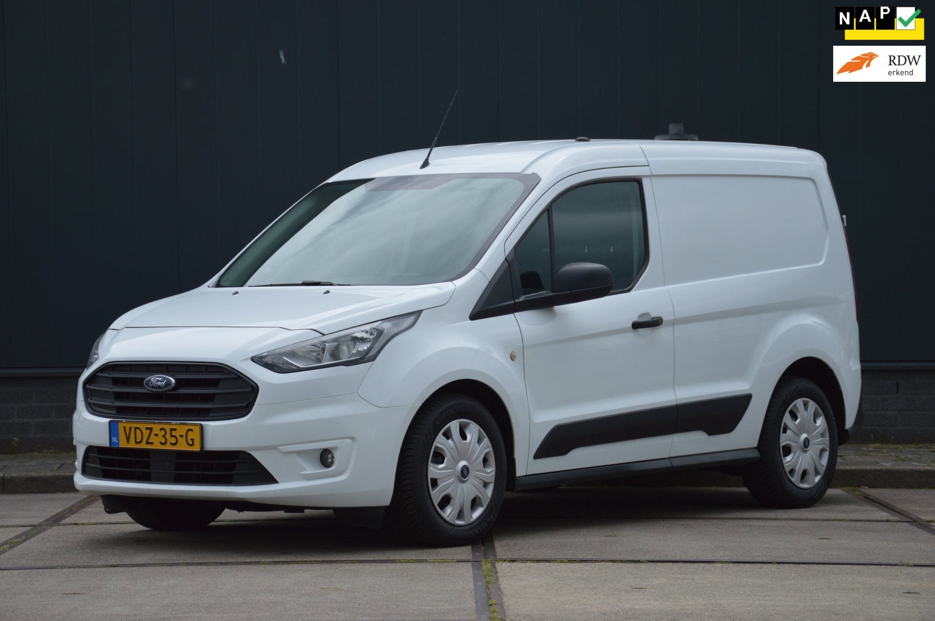 Ford Transit Connect 1.5 EcoBlue L1 Trend Euro 6 Airco Camer, Auto's, Voorwielaandrijving, Stof, Gebruikt, 4 cilinders