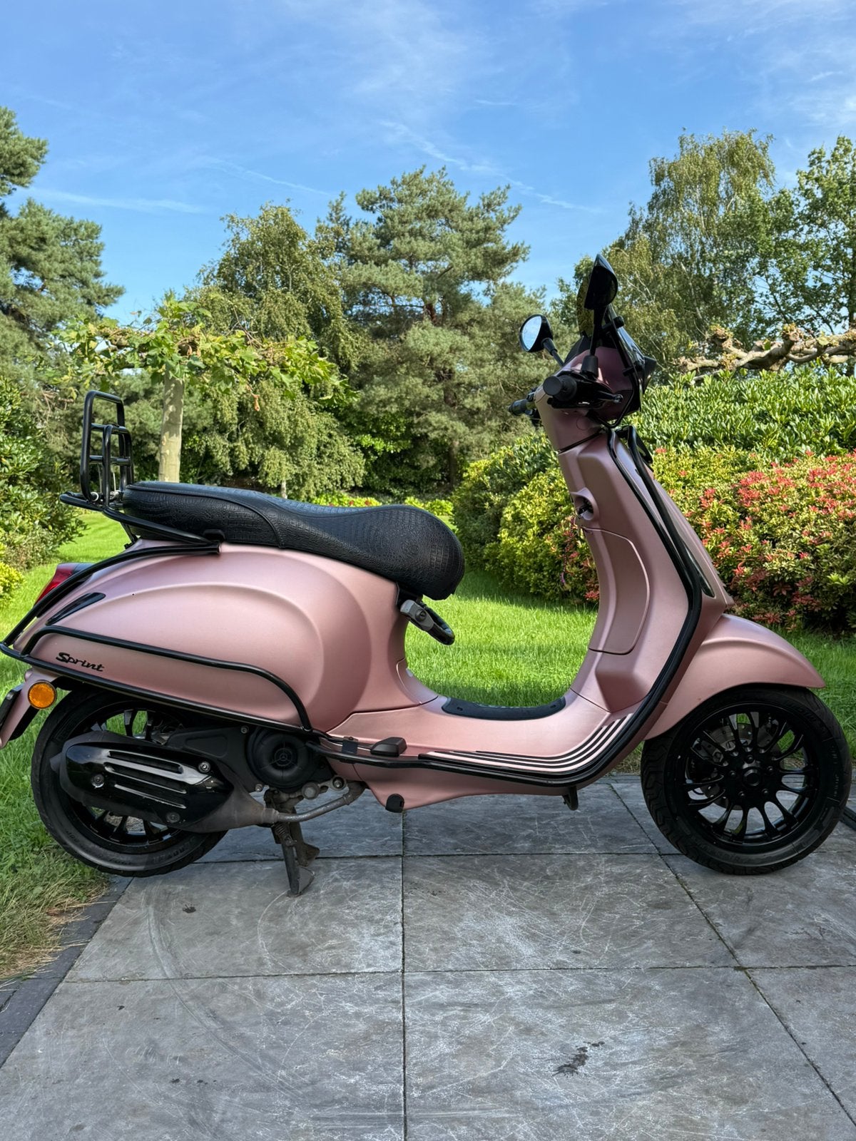 ⭐️Vespa sprint rose gold uniek 1e eigenaar Brom 9800 km⭐️, Ophalen, Zo goed als nieuw, Benzine