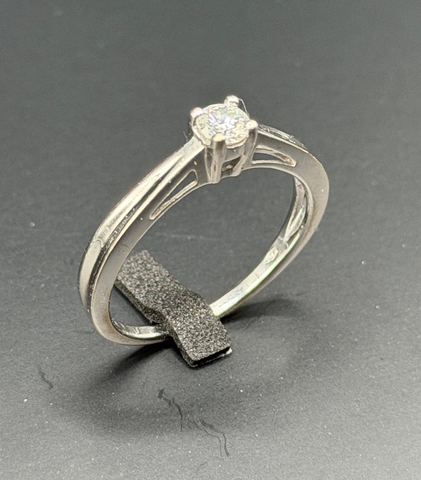 18K witgouden verlovingsring met natuurlijke diamant- 18,5mm, 18 tot 19, Ophalen of Verzenden, Met edelsteen, Dame