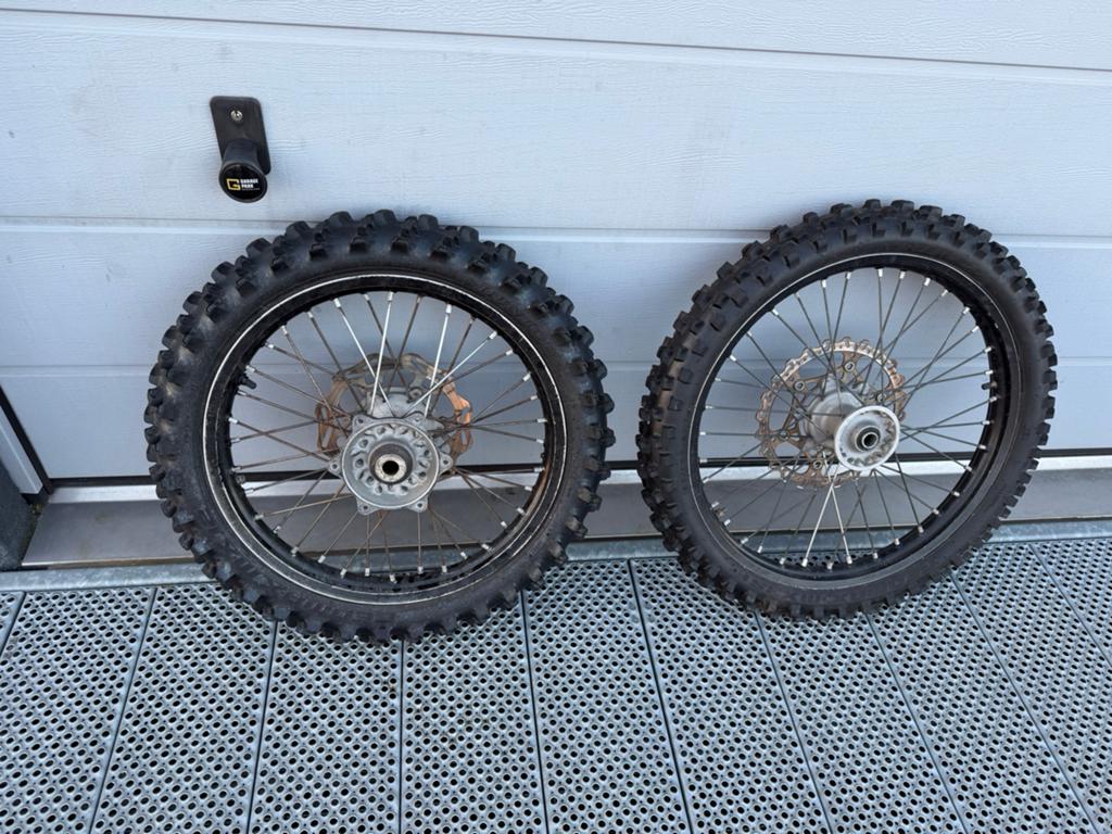 Yamaha yz 125 velgenset (achterband lek), Ophalen