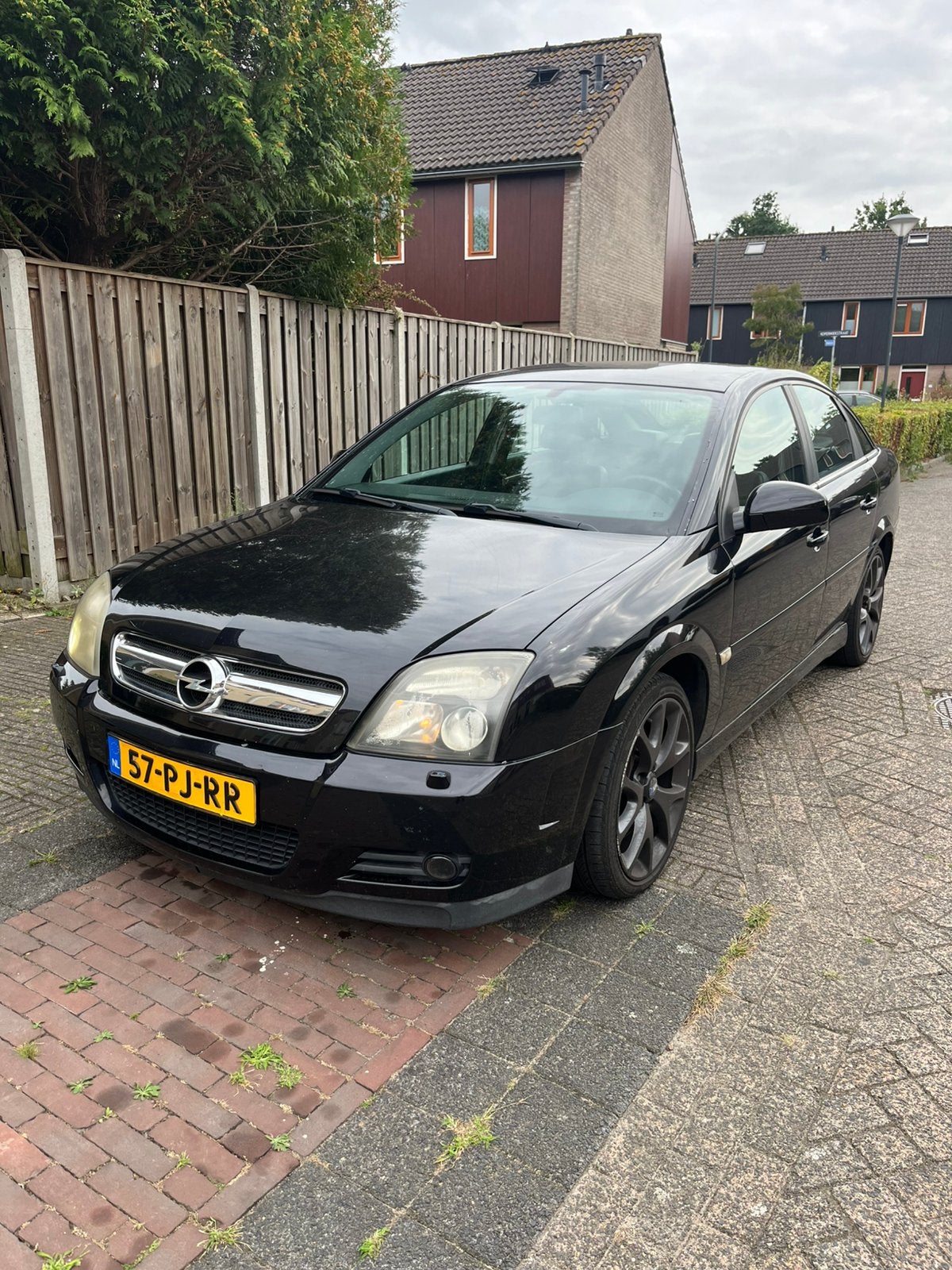Opel Vectra 3.2 V6 GTS AUT 2004 Zwart, Auto's, Particulier, 1600 kg, 211 pk, 6 cilinders