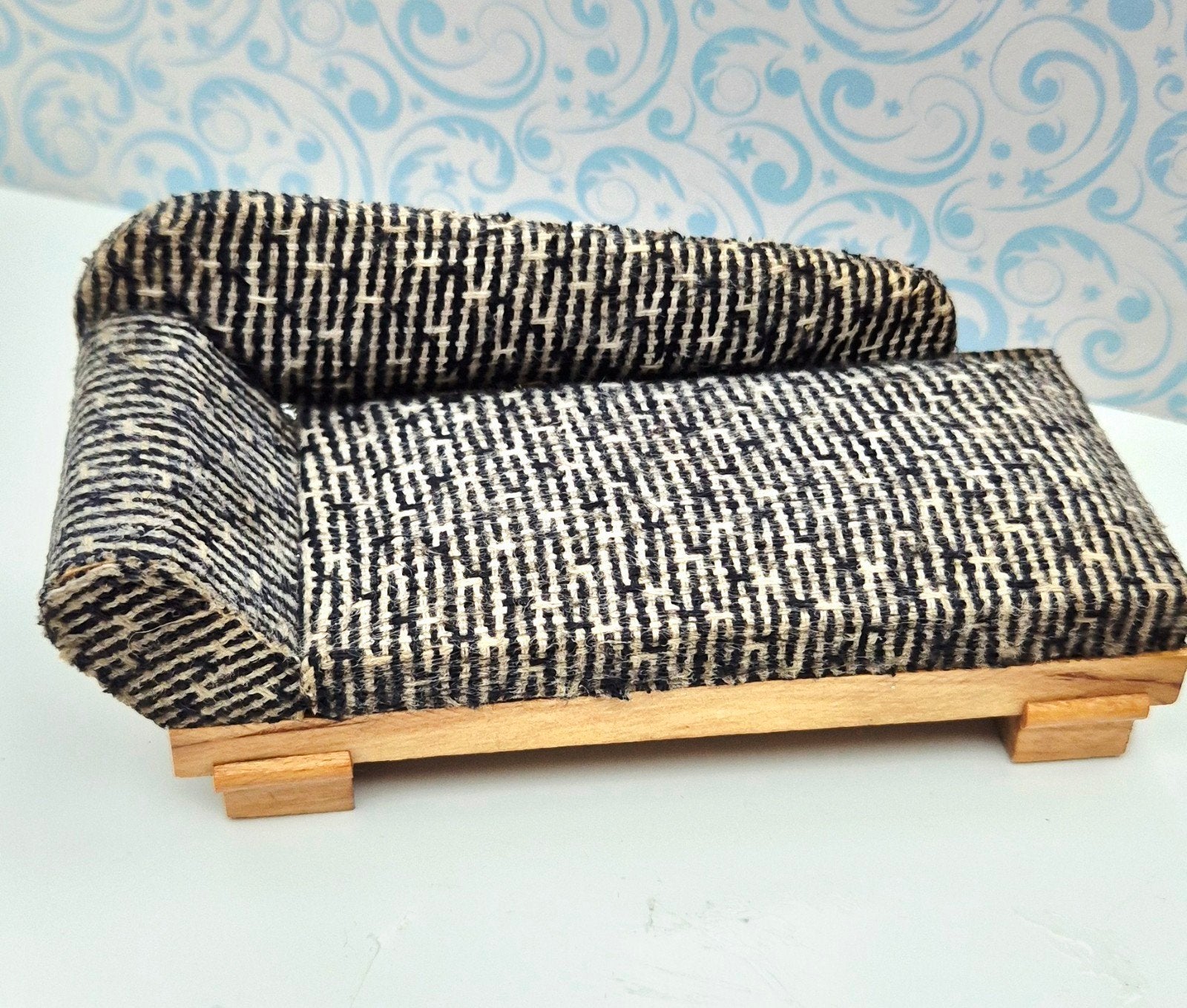 Antieke poppenhuis chaise longue bank 50s vintage retro, Ophalen of Verzenden, Gebruikt, Gebruiksvoorwerp