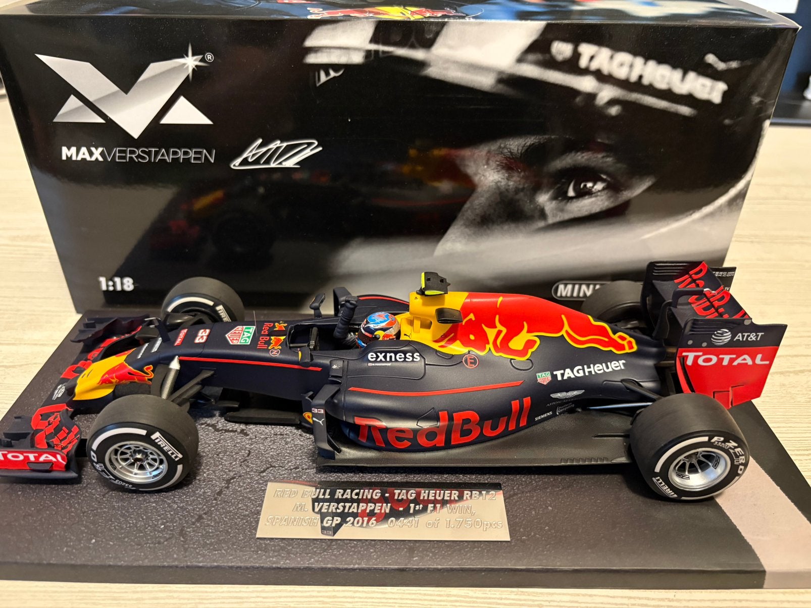 1:18 Red Bull RB12 Max Verstappen 1e F1 Win 2016 Spanje, Ophalen of Verzenden, Zo goed als nieuw, Auto, MiniChamps