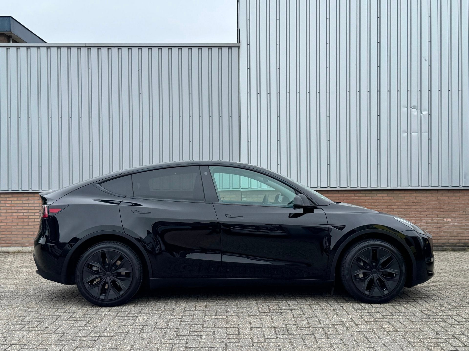 Foto 7 van Tesla MODEL Y Long Range AWD 75kWh FSD/ SOH 94,4