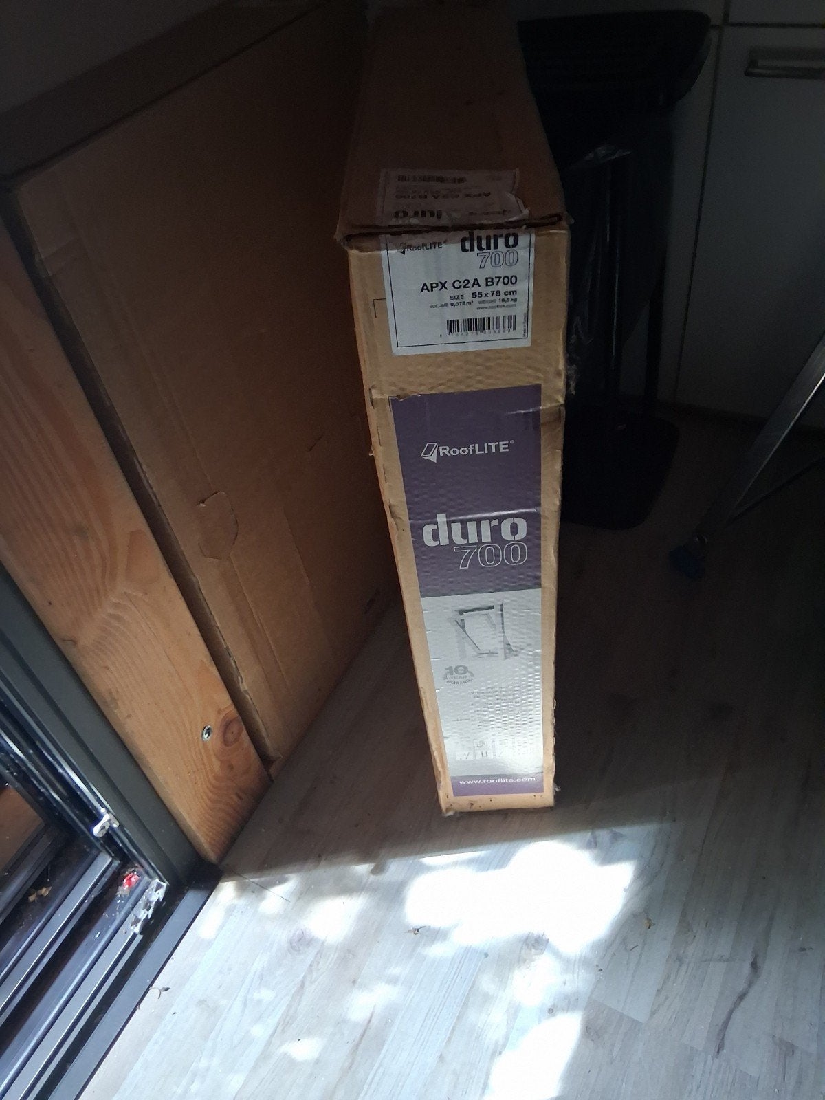 2 nieuwe Duro 700 dakramen 88x78cm (APX C2A B700), Ophalen