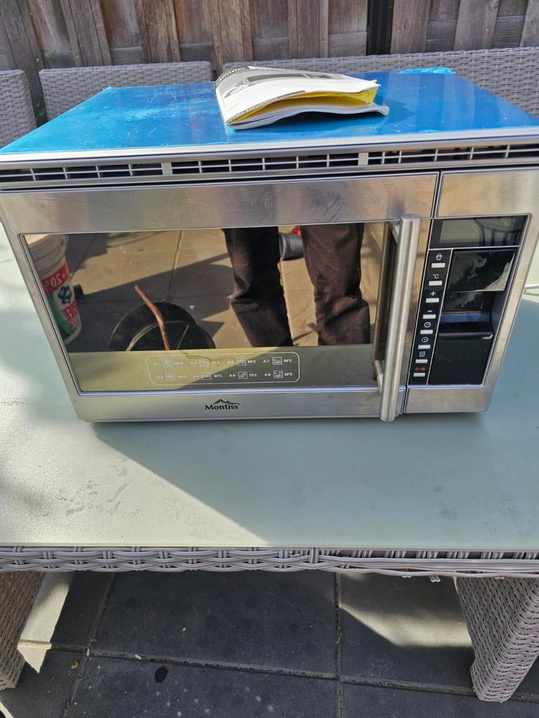 Montiss combimagnetron zo goed als nieuw, Combimagnetron, Grill, Ophalen of Verzenden, Zo goed als nieuw