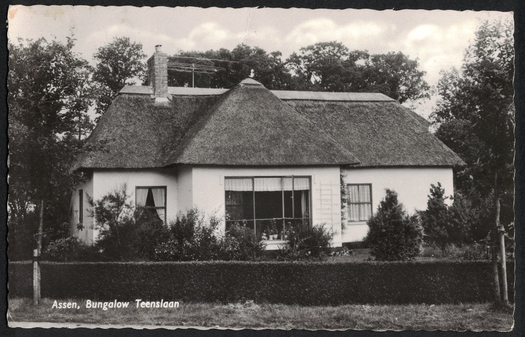 Assen, Bungalow Teenslaan. 1965., Ophalen of Verzenden, 1960 tot 1980, Gelopen, Drenthe