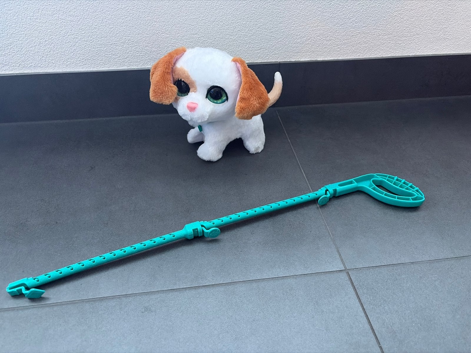 FurReal Friends GoGo mijn wandelende pup Hasbro, Overige merken, Met geluid, Overige karakters, Zo goed als nieuw