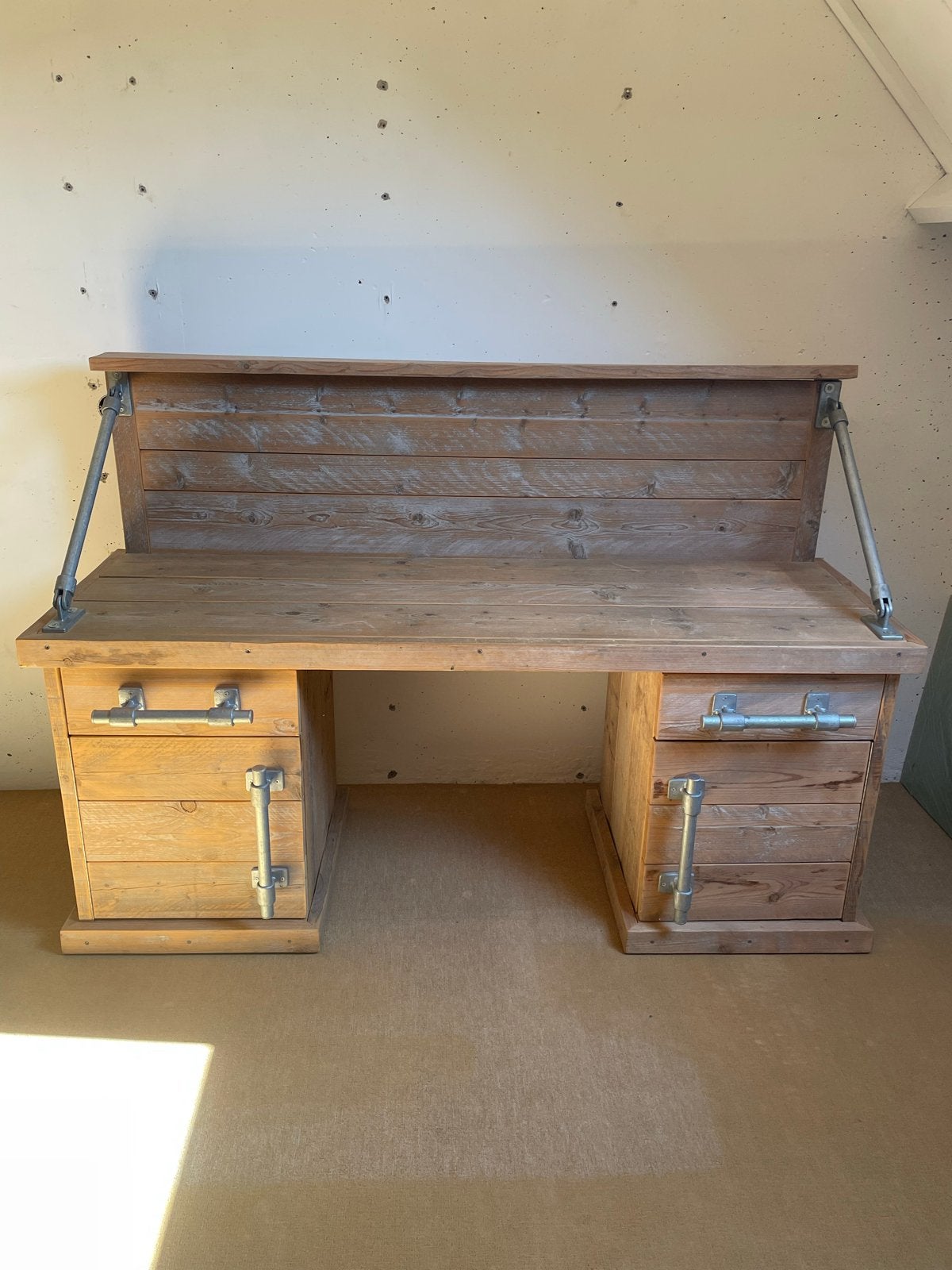 Industrieel/ landelijk  houten bureau met steigerbuizen, Ophalen, Overige typen, Gebruikt, Bruin