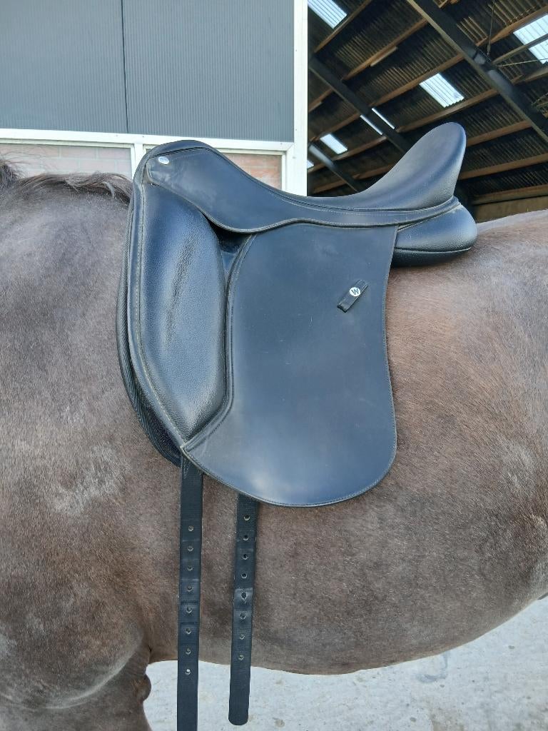 Wintec hart 500 dressuurzadel, Dieren en Toebehoren, Ophalen, Zo goed als nieuw, Dressuur